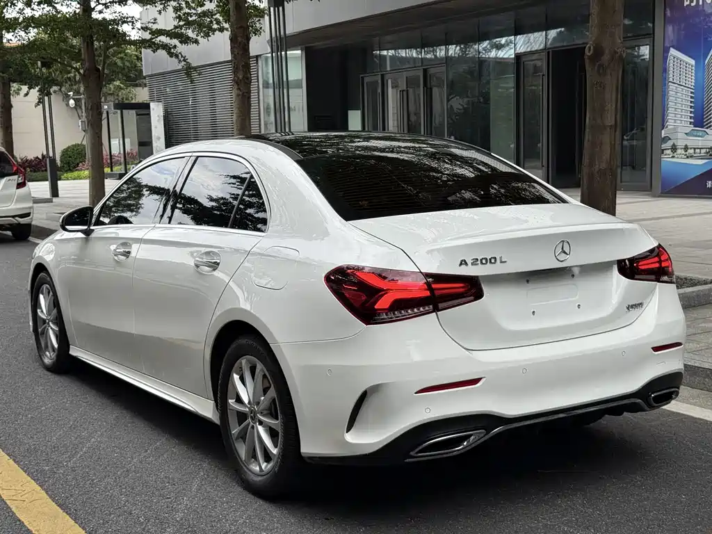 Mercedes-Benz A-Class 2022 — фото 9