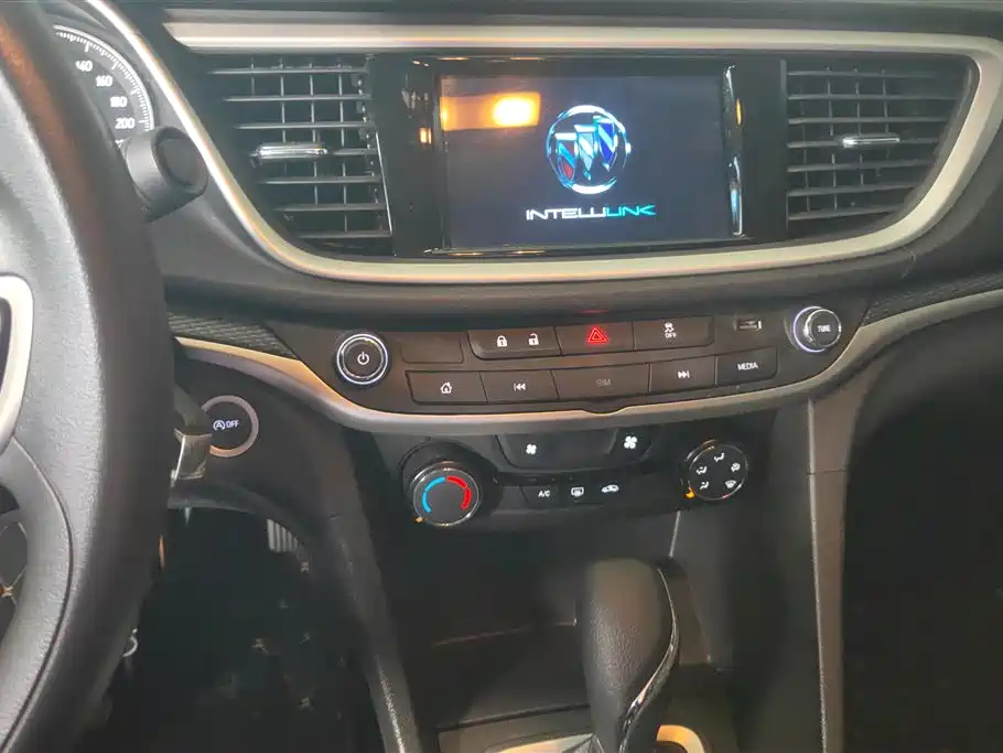 Buick Excelle 2023 — фото 13