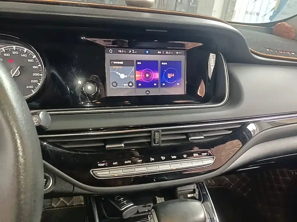 GAC Motor Trumpchi M6 2020 — фото 11