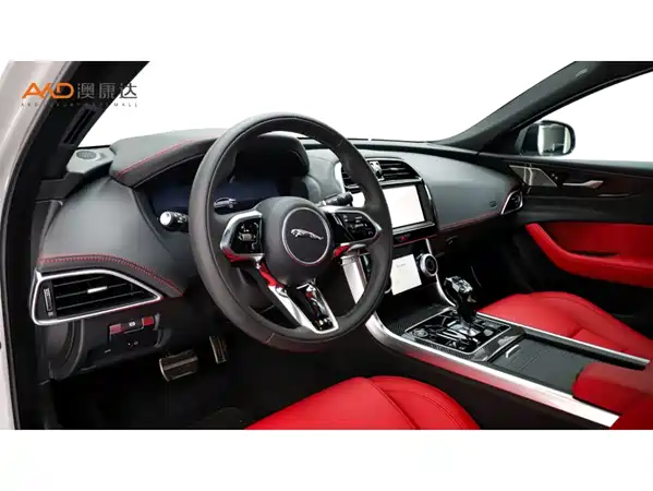 Jaguar XEL 2024