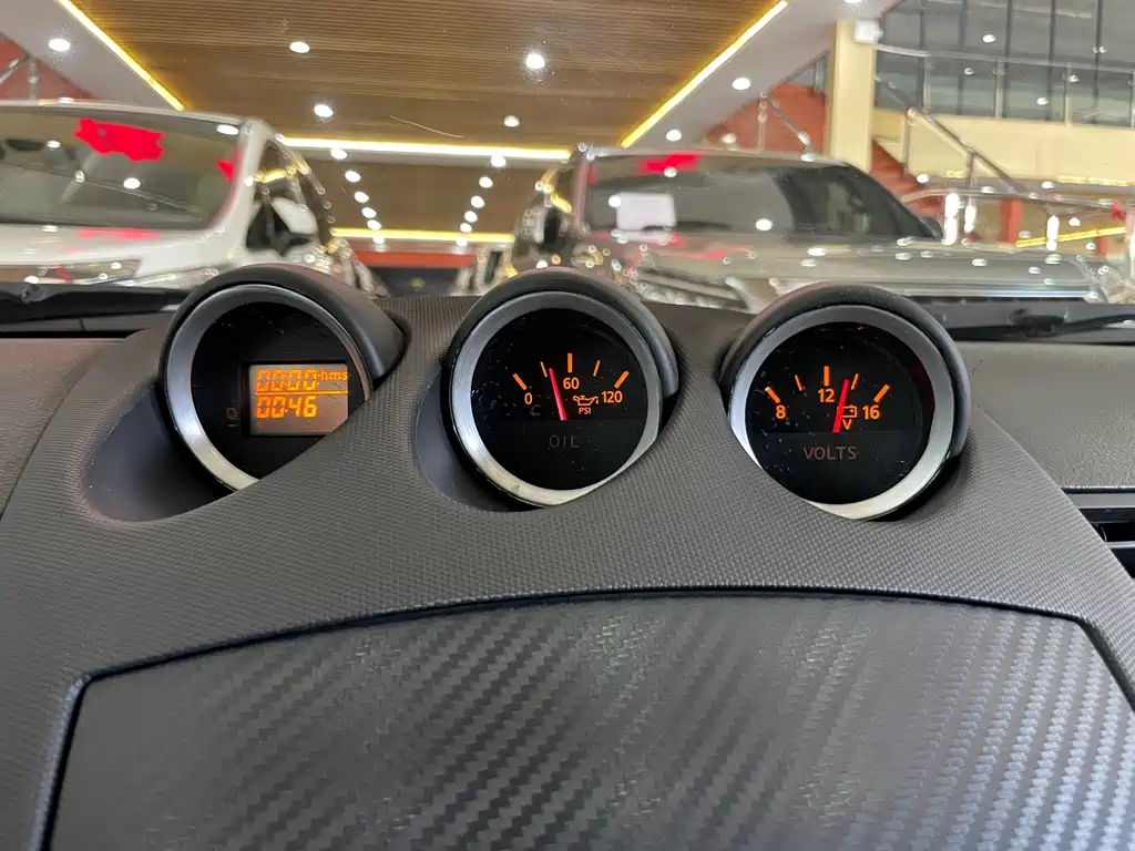 Nissan 350Z 2006 — фото 17