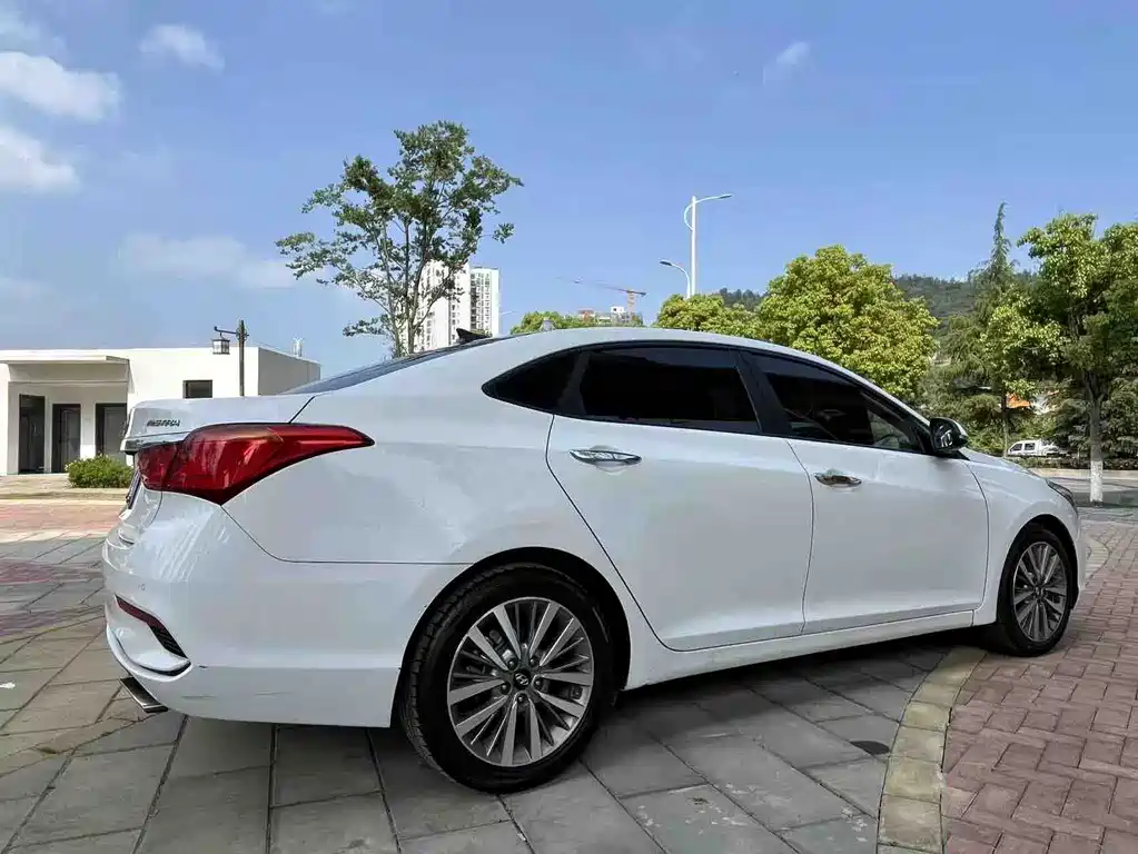 Hyundai Mistra 2020 — фото 5