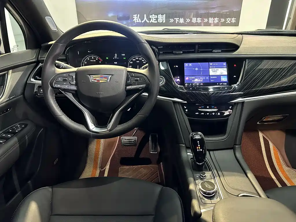 Cadillac XT6 2023 — фото 9