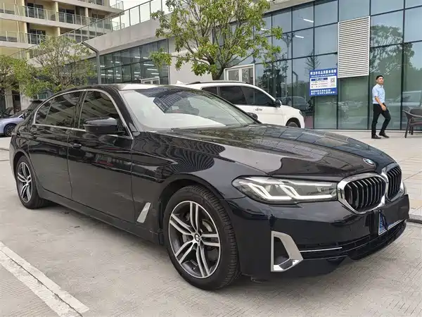 BMW 5 Series 2023