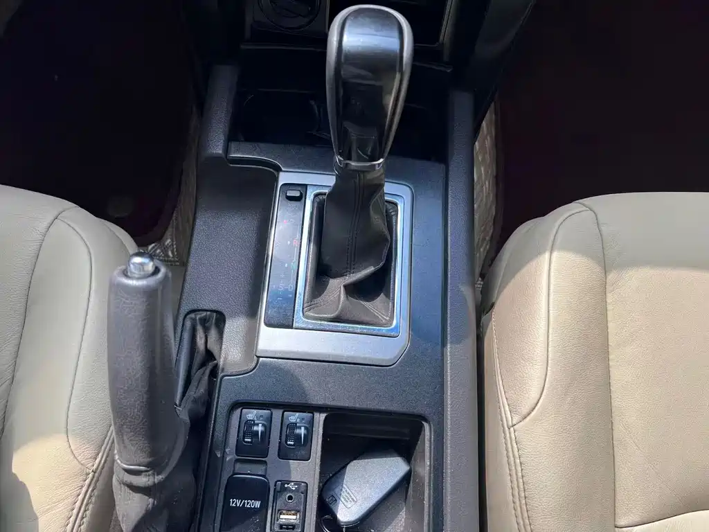 Toyota Prado 2017 — фото 17