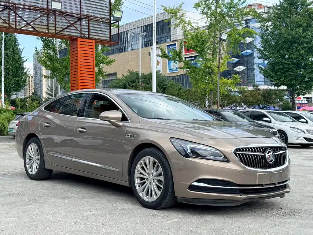 Buick LaCrosse 2018 — фото 3