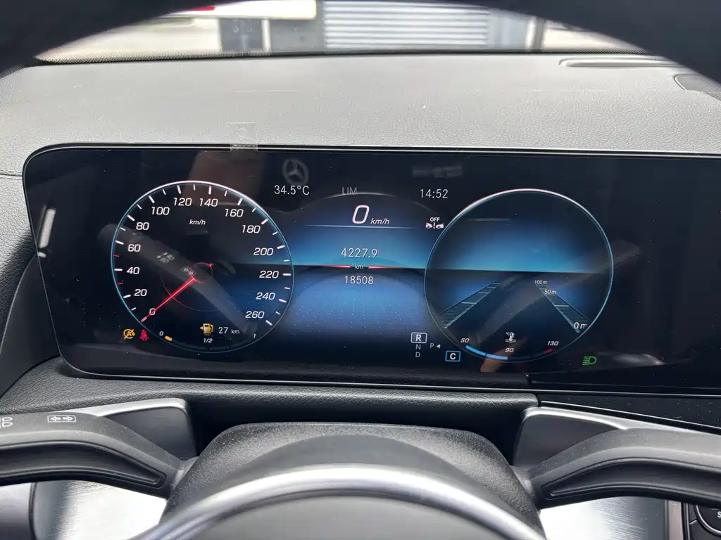 Mercedes-Benz GLB 2023 — фото 12