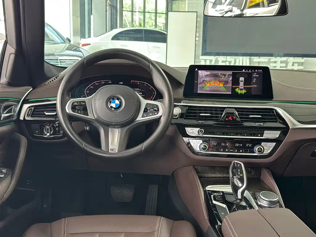 BMW 5 Series 2020 — фото 12