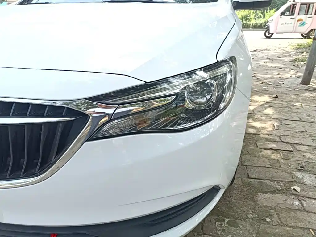Buick Excelle GT 2018 — фото 24