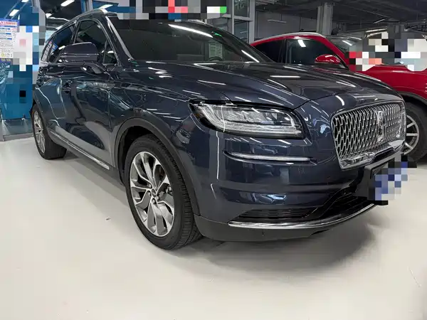 Lincoln Nautilus 2021