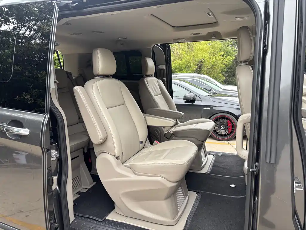 Ford Tourneo 2019 — фото 9