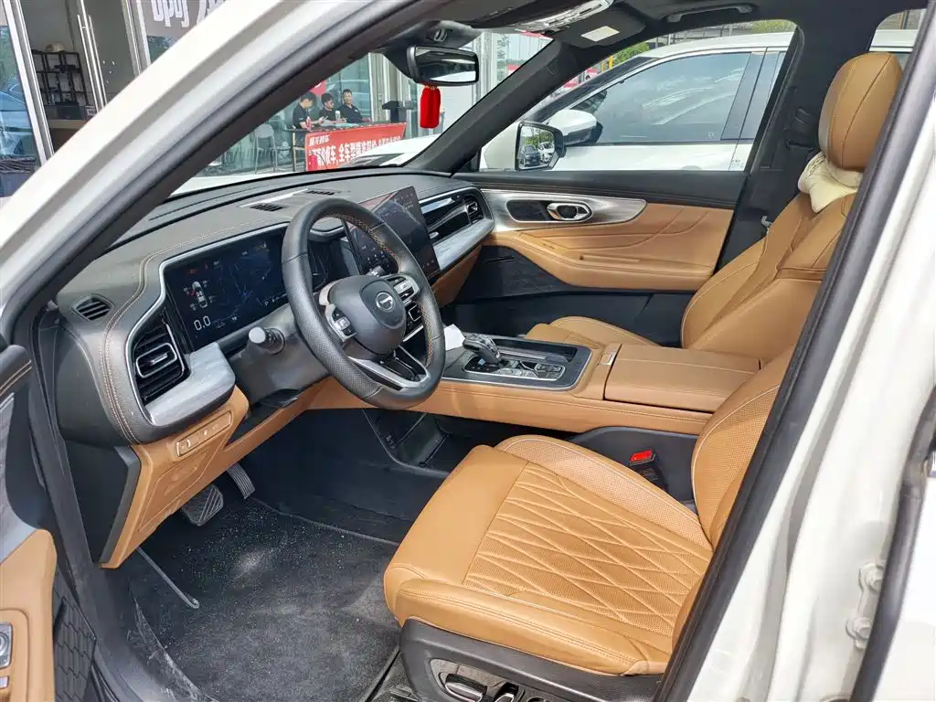 GAC Motor Trumpchi GS8 2025 — фото 3