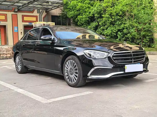 Mercedes-Benz E-Class 2023