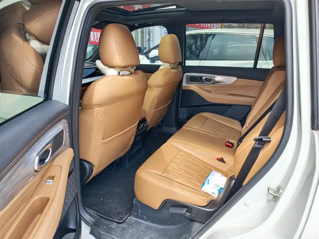 GAC Motor Trumpchi GS8 2025 — фото 4