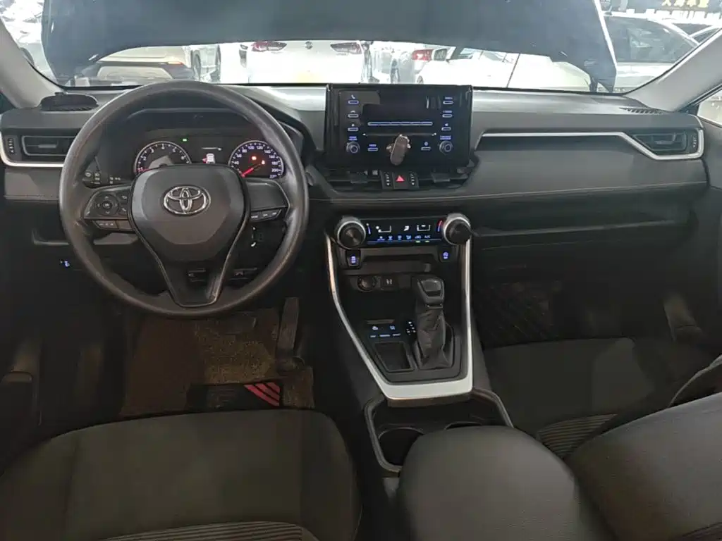 Toyota Wildlander 2021 — фото 10