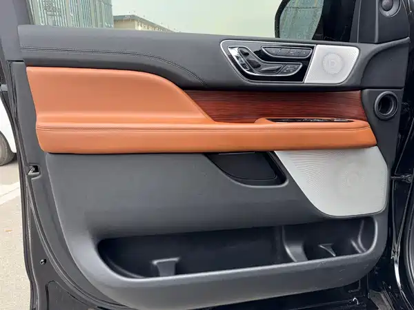 Lincoln Navigator 2020