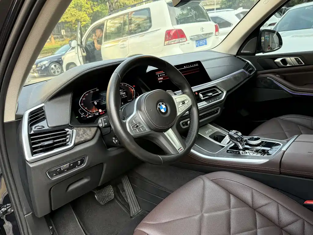 BMW X5 2023 — фото 9