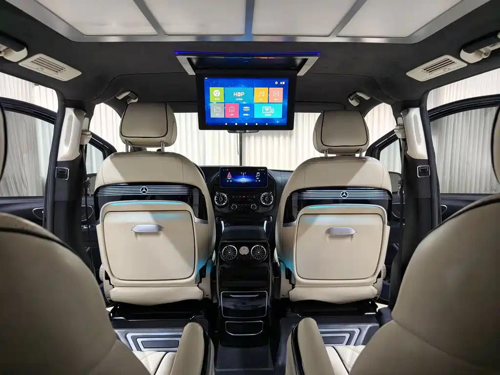 Mercedes-Benz Vito 2023 — фото 22