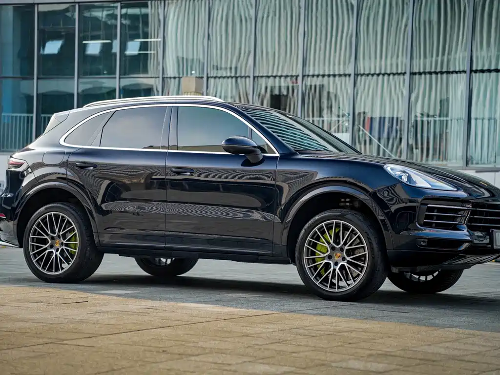 Porsche Cayenne 2022 — фото 3