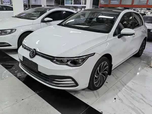Volkswagen Golf 2022