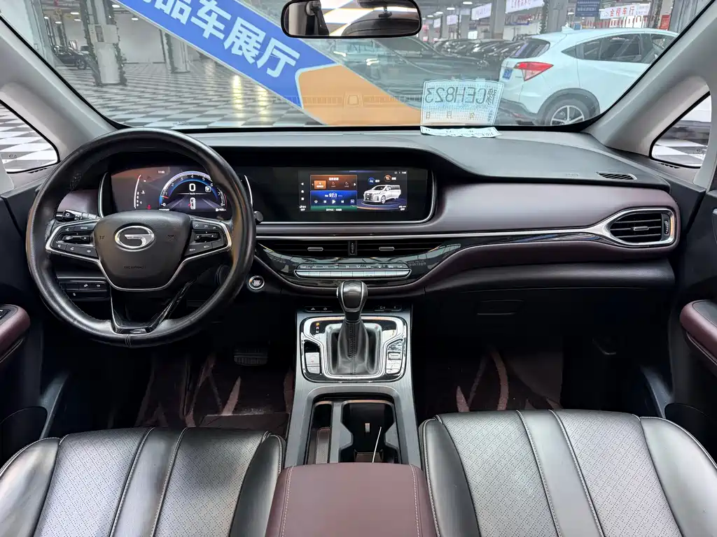 GAC Motor Trumpchi M6 2022 — фото 12