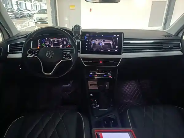 Volkswagen Tiguan L Plug-In Hybrid 2023
