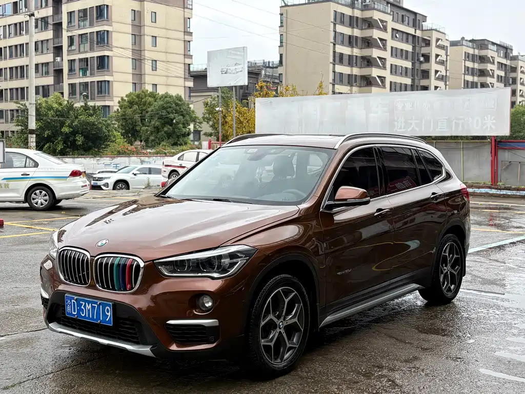 BMW X1 2016 — фото 1