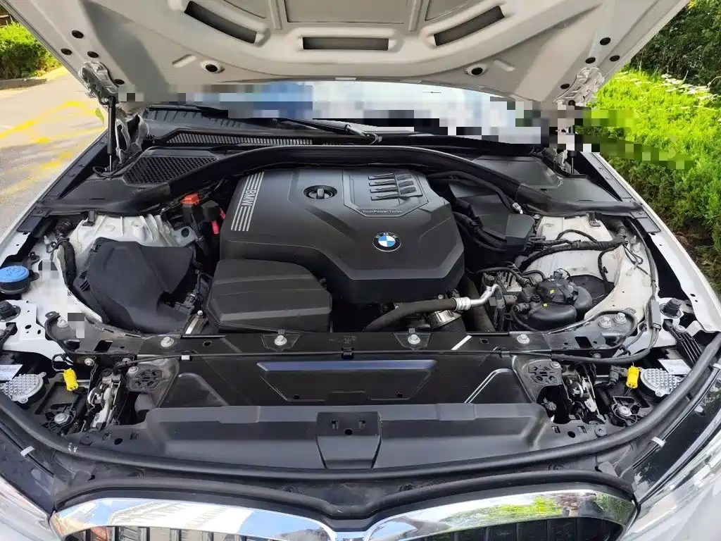 BMW 3 Series 2021 — фото 16