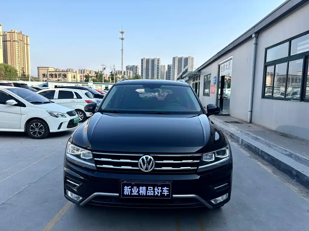 Volkswagen Tiguan L 2020 — фото 3