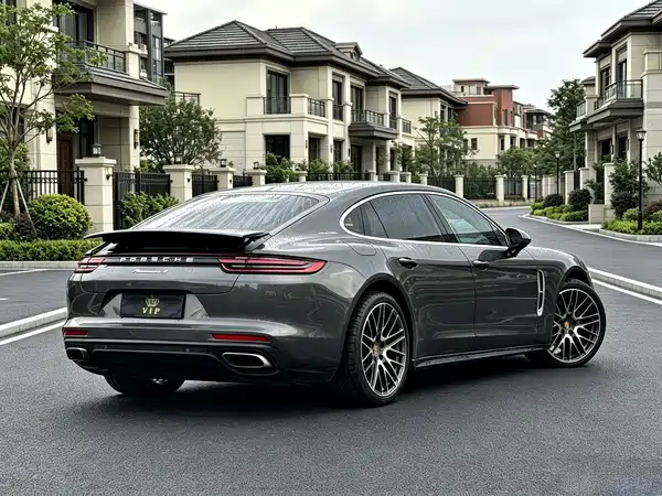 Porsche Panamera 2018