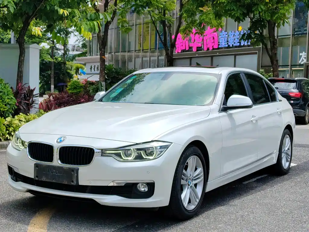BMW 3 Series 2016 — фото 1