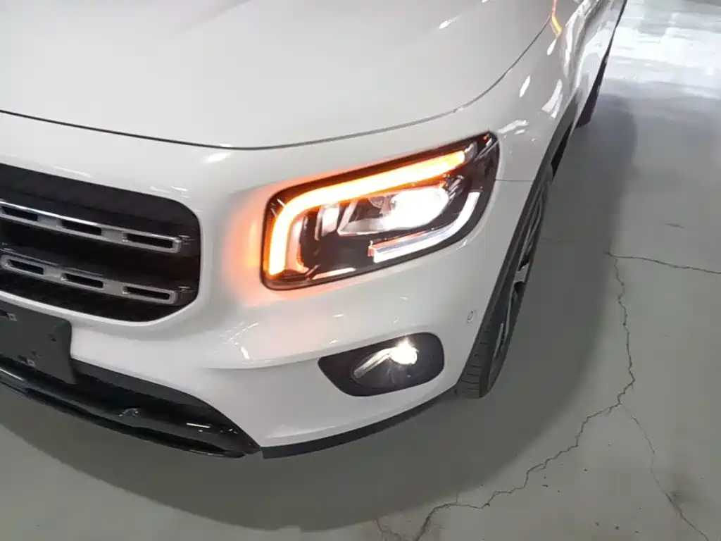 Mercedes-Benz GLB 2022 — фото 24