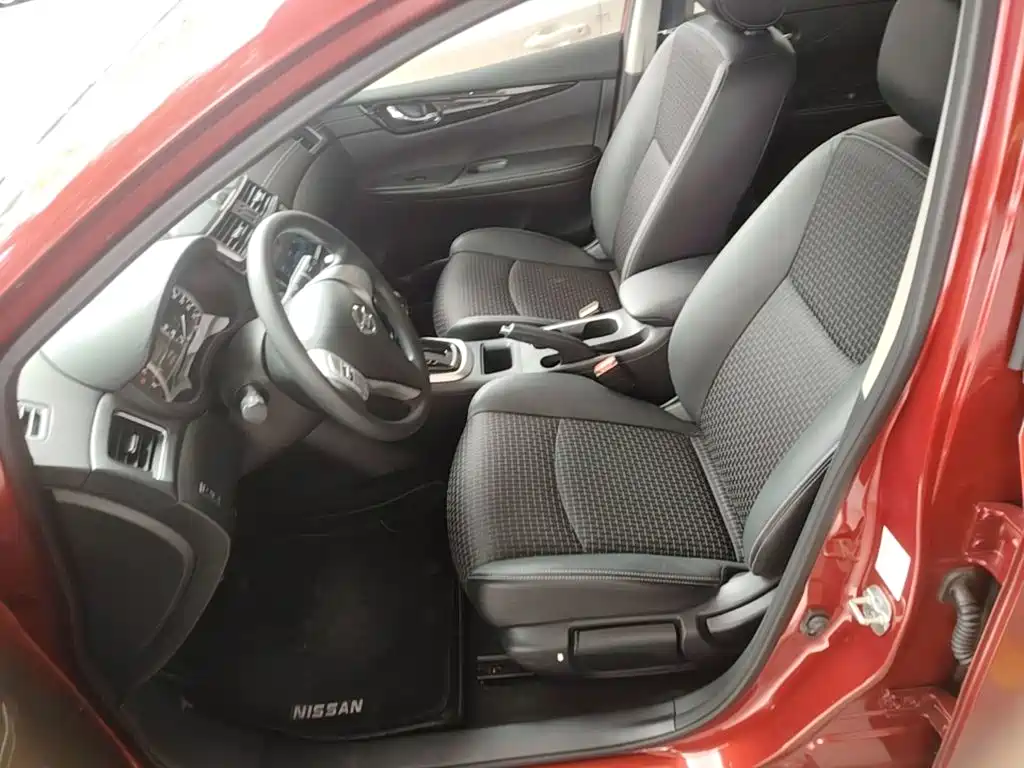 Nissan Tiida 2019 — фото 15