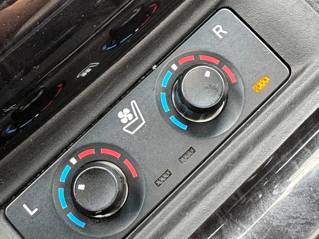 Toyota Vellfire 2021 — фото 17