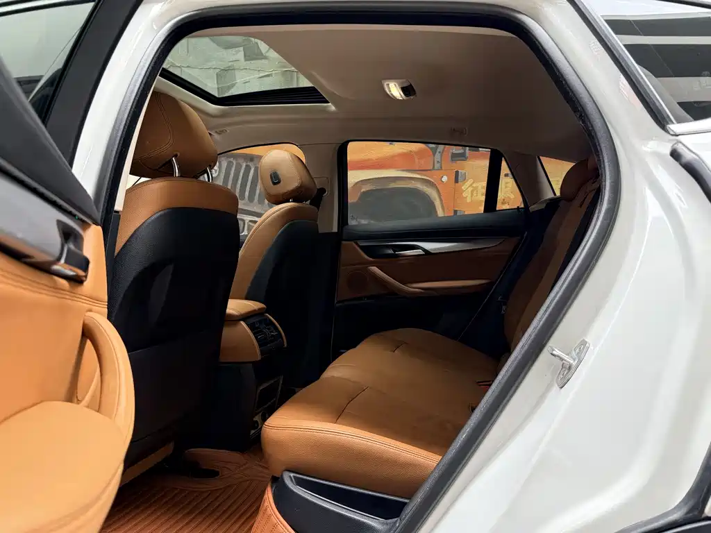BMW X6 2018 — фото 10