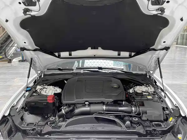 Jaguar XEL 2021
