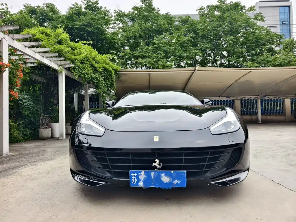 Ferrari GTC4Lusso 2017