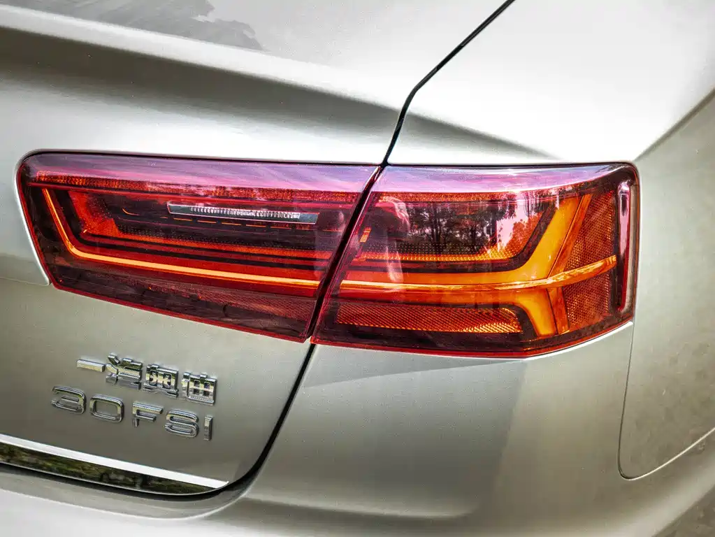 Audi A6L 2016 — фото 11