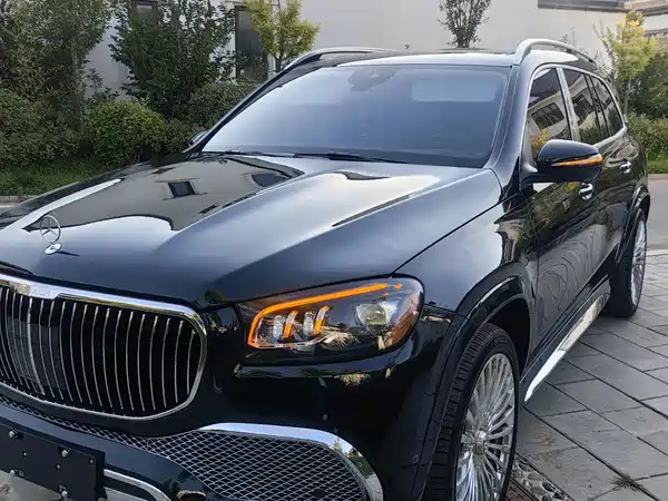 Mercedes-Benz GLS 2023