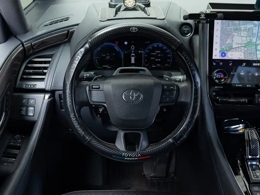 Toyota Alphard 2024 — фото 11