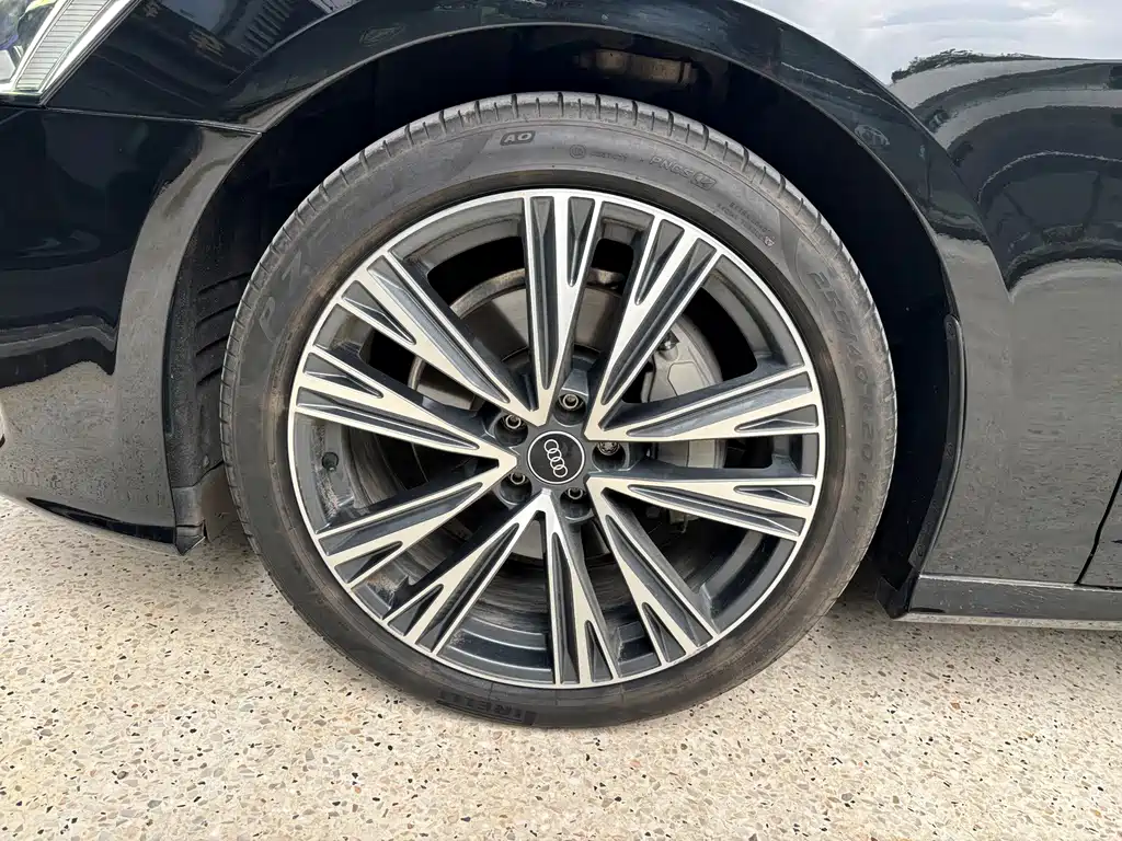 Audi A6L 2022 — фото 24