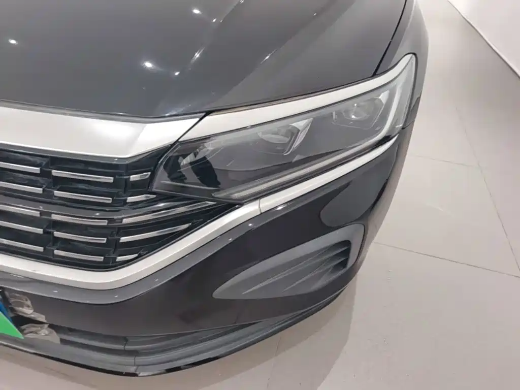 Volkswagen Passat 2023 — фото 24