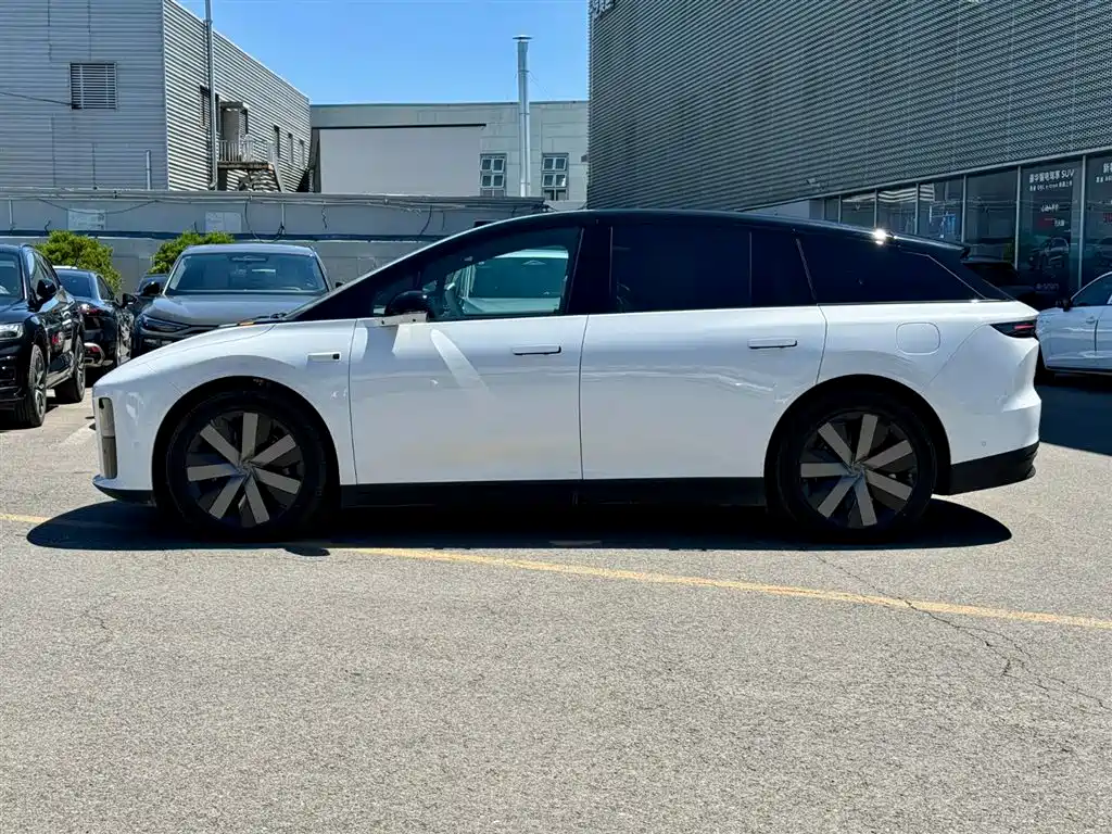 Li Auto i6 2026