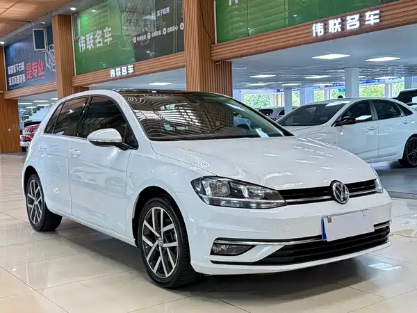Volkswagen Golf 2020