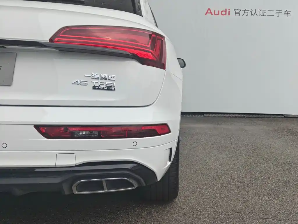 Audi Q5L 2021 — фото 19