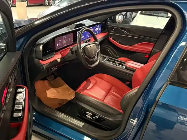 Lincoln Z 2022