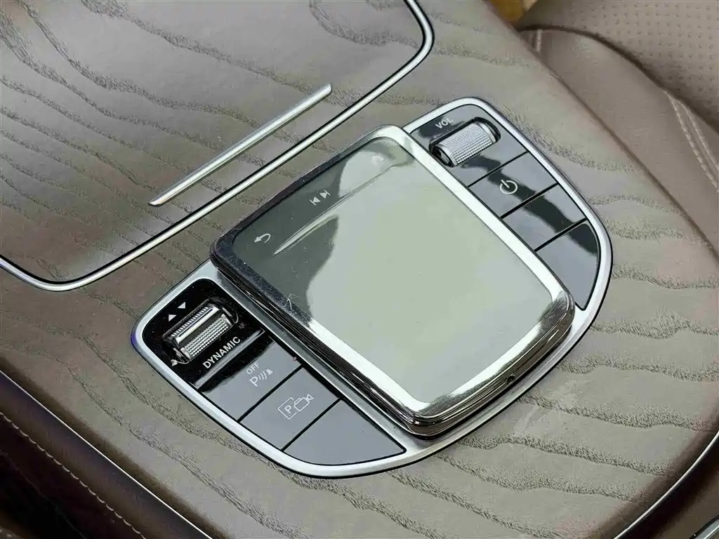 Mercedes-Benz E-Class New Energy 2022 — фото 14