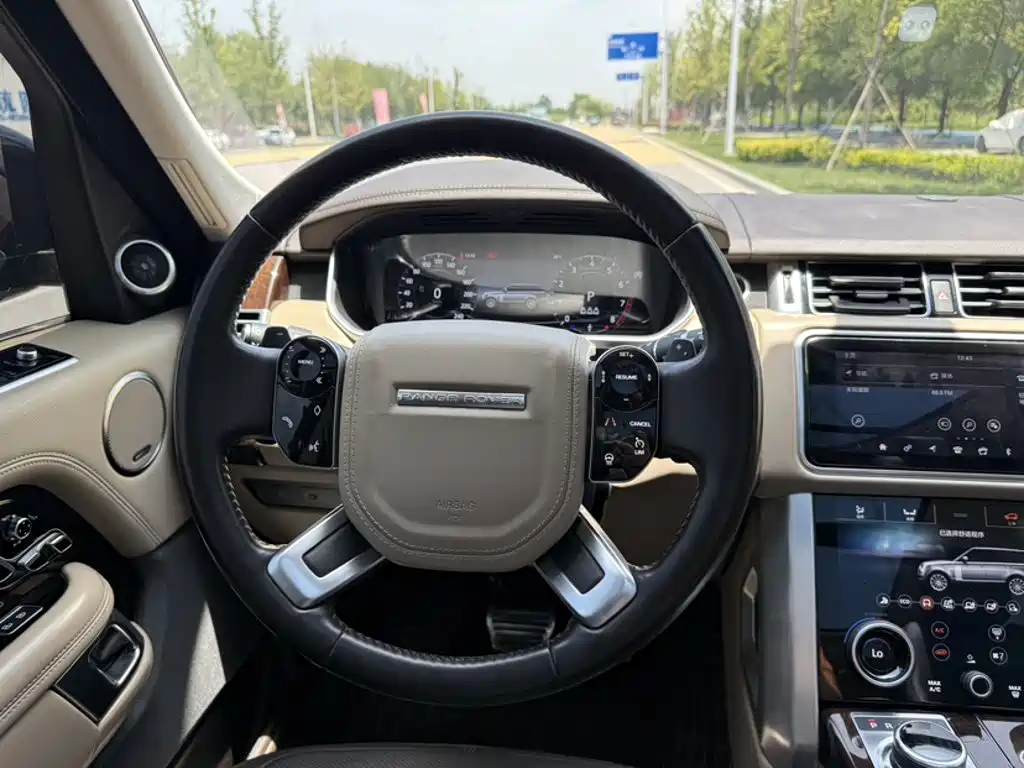 Land Rover Range Rover 2021 — фото 16