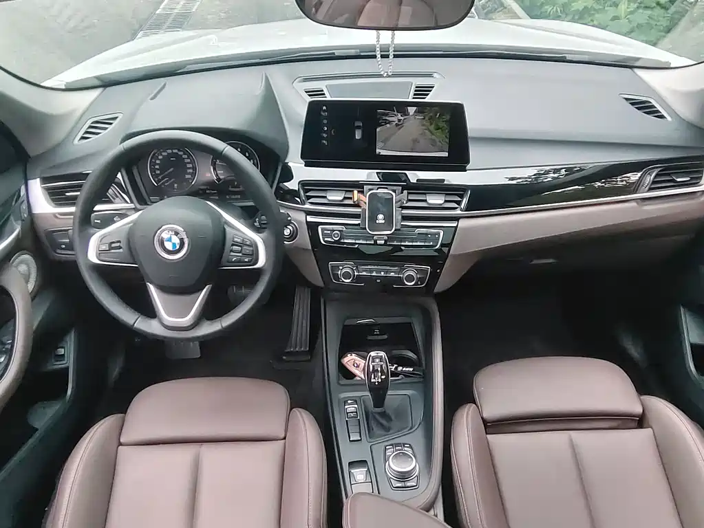 BMW X1 2022 — фото 8