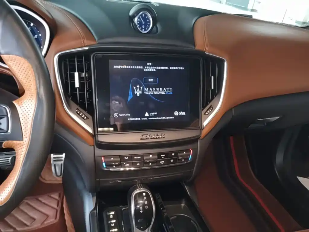 Maserati Ghibli 2019 — фото 13